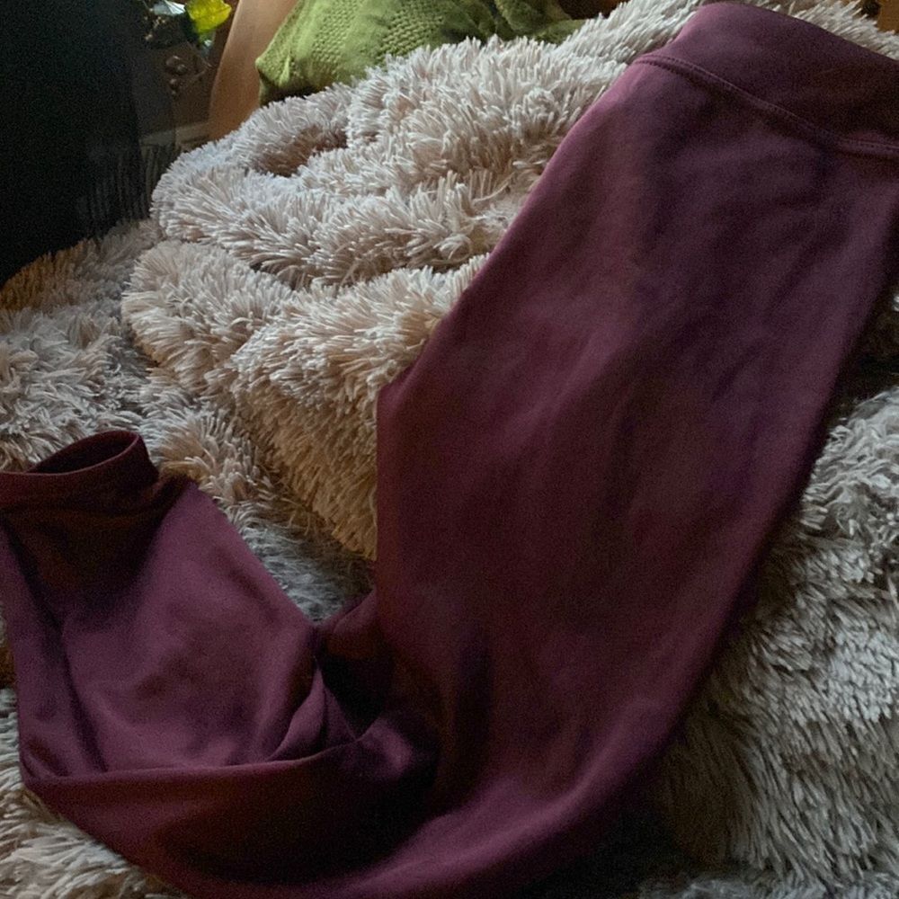 Serra fur lined leggings Maroon super soft cozy Small